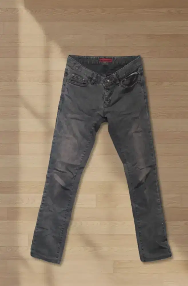 Celana jeans panjang