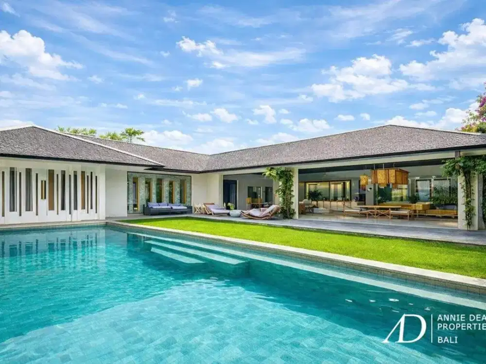 LEASEHOLD | PRIME SEMINYAK VILLA WITH PONDOK WISATA - 29 YEARS LEASE