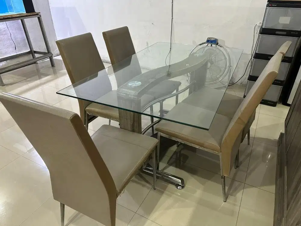 DIJUAL SET MEJA MAKAN KACA 6KURSI