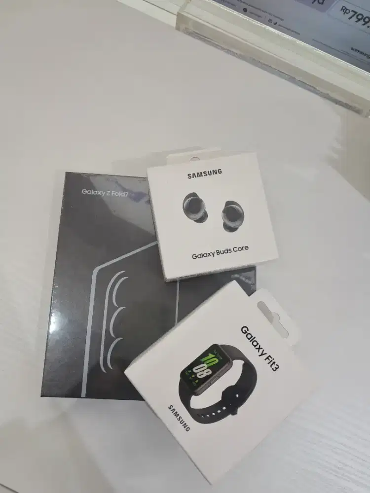 Buy 1 Get 3 New Z Fold7 Sein