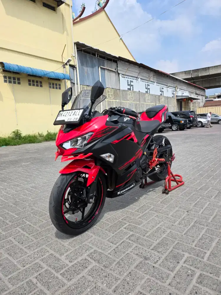 Kawasaki New Ninja 250 SE ABS Merah 2018