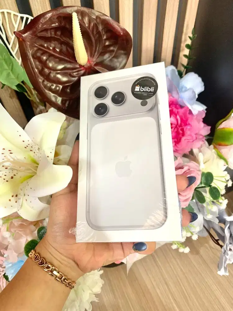 IPHONE 17 PRO 256GB SILVER BRAND NEW