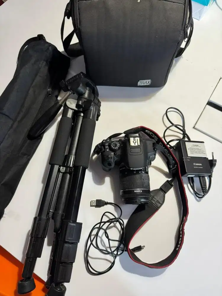 forsale kamera canon EDS700D