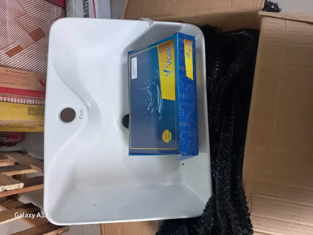 Sink wastafle baru belum dipakai