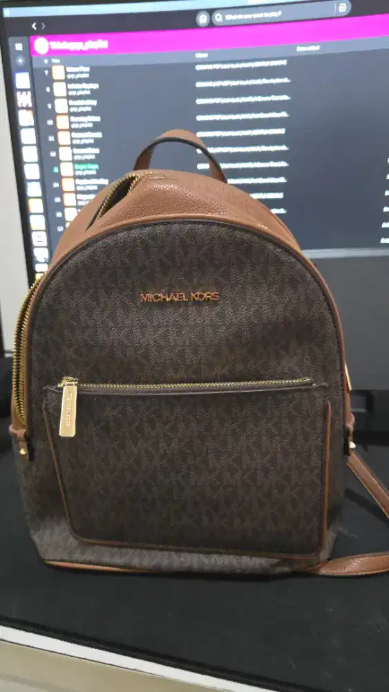 Tas Michael Kors Model Backpack