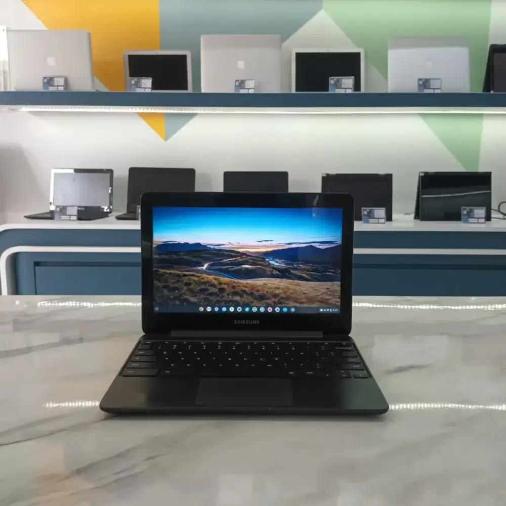 Laptop Editing & Desain Garansi Samsung RAM 4GB SSD 16GB Siap Pakai