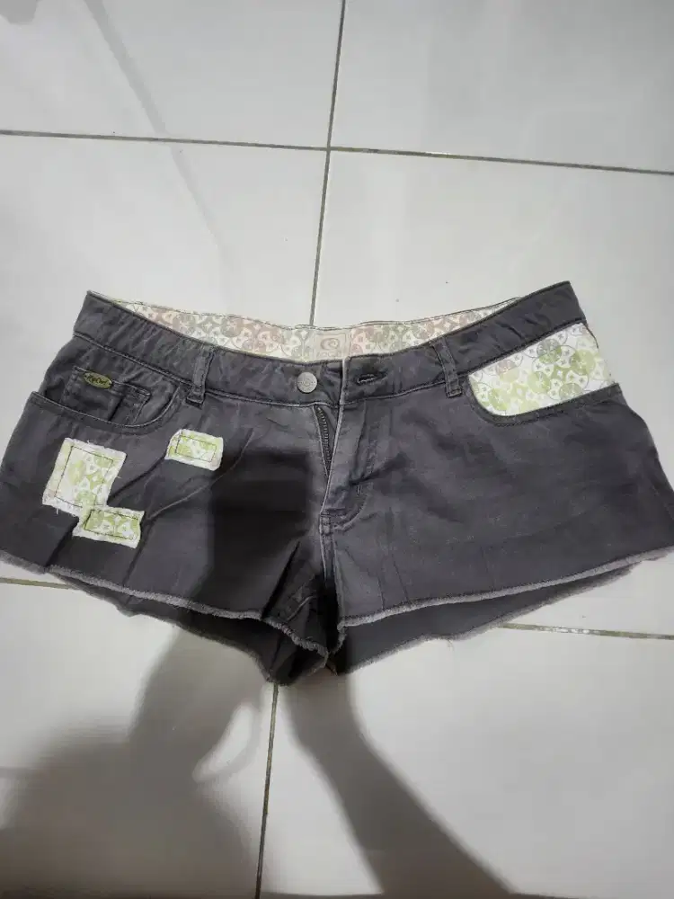 Celana pendek ripcurl no 8