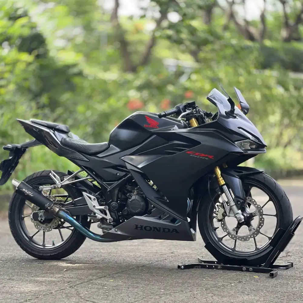 HONDA NEW CBR150R ABS 2021 BLACK KM LOW PAJAK PANJANG MULUS
