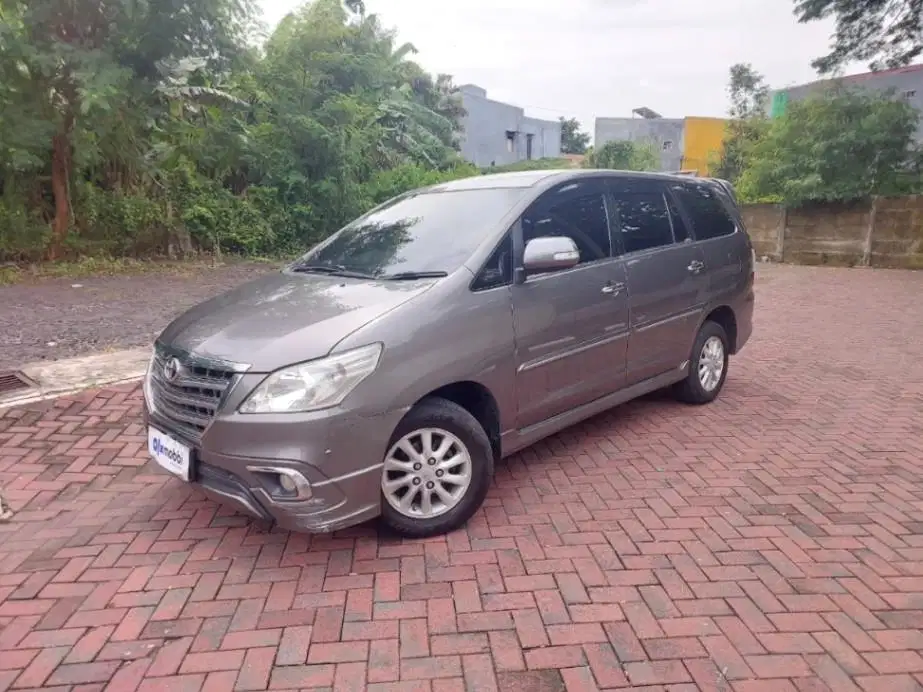DP MURAH Kijang Innova 2.0 V Luxury Bensin Matic 2014 XH