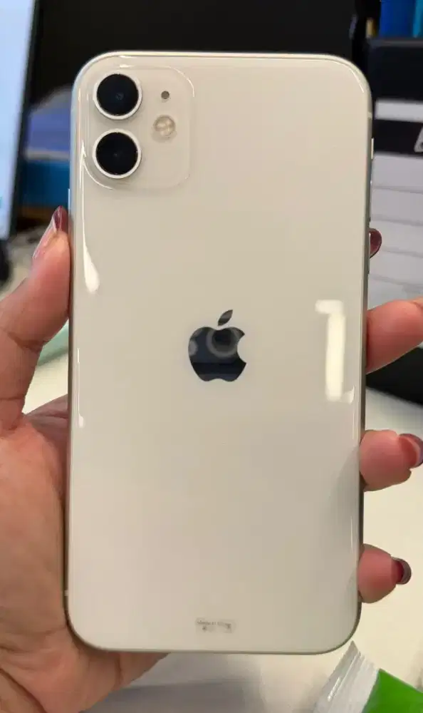 Jual I-Phone 11 64Gb Warna putih