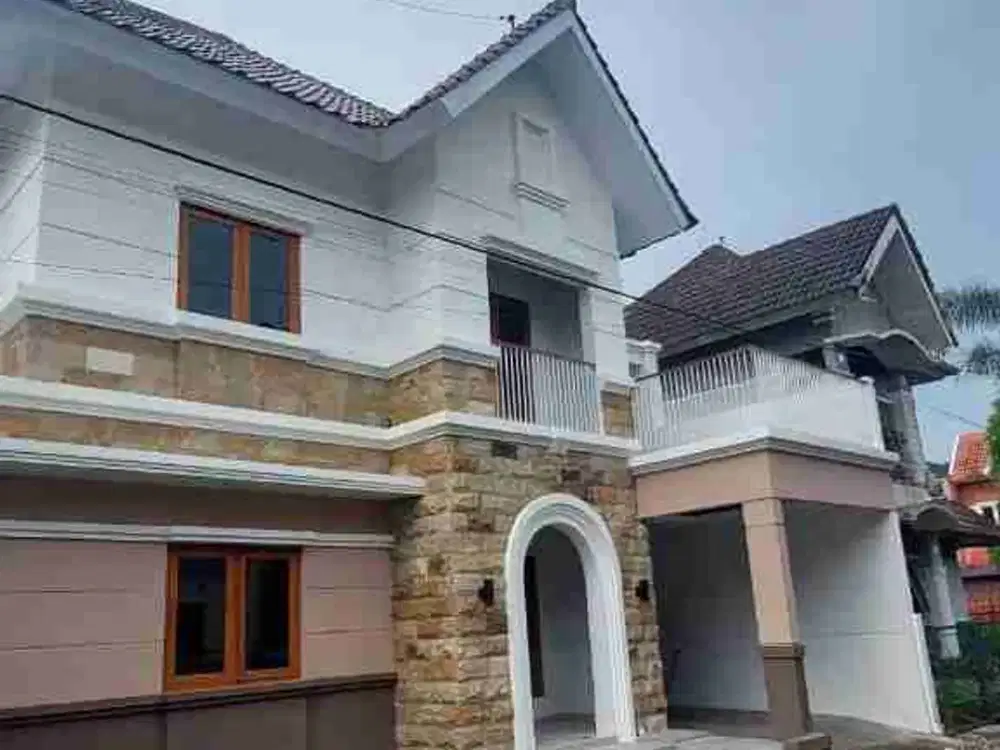 DIJUAL RUMAH MEWAH DALAM PERUMAHAN BUMI SETURAN CATURTUNGGAL DEPOK SLEMAN