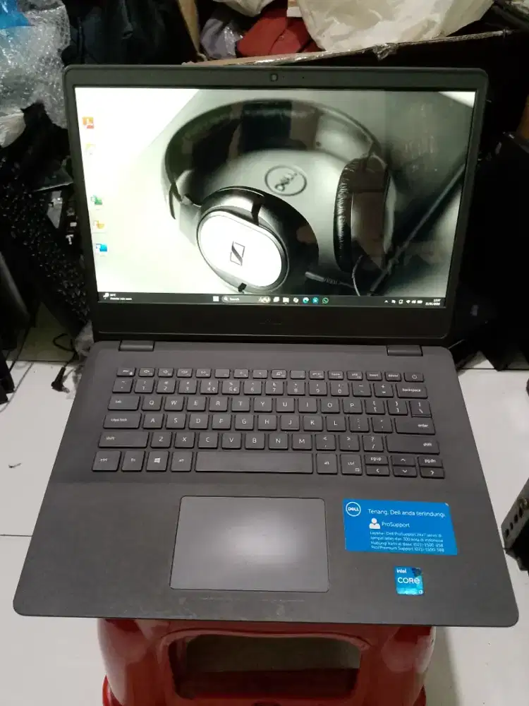 Laptop Dell Core i3 Gen 11, RAM 8GB, SSD 500GB SATA, Bergaransi