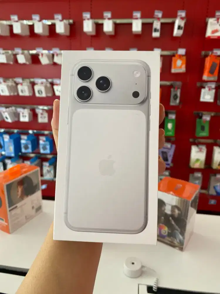 iPhone 17 Pro max 256GB silver