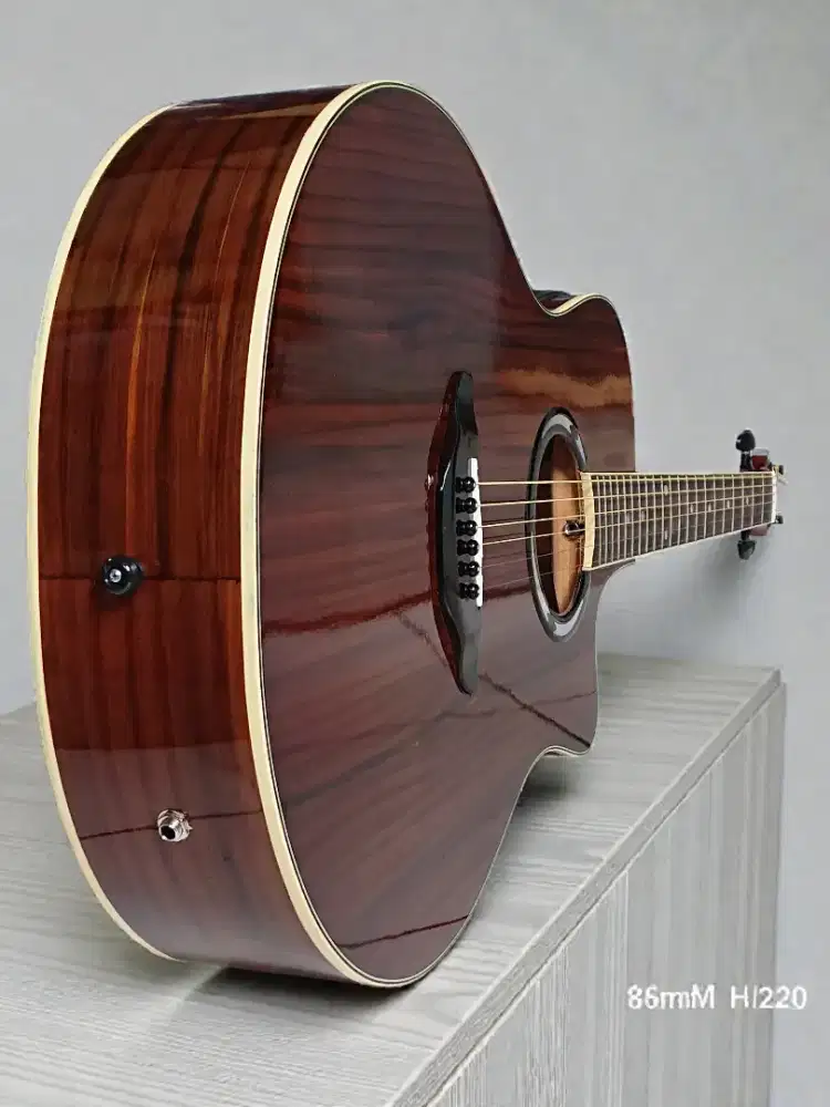 Gitar akustik elektrik Yamaha apx