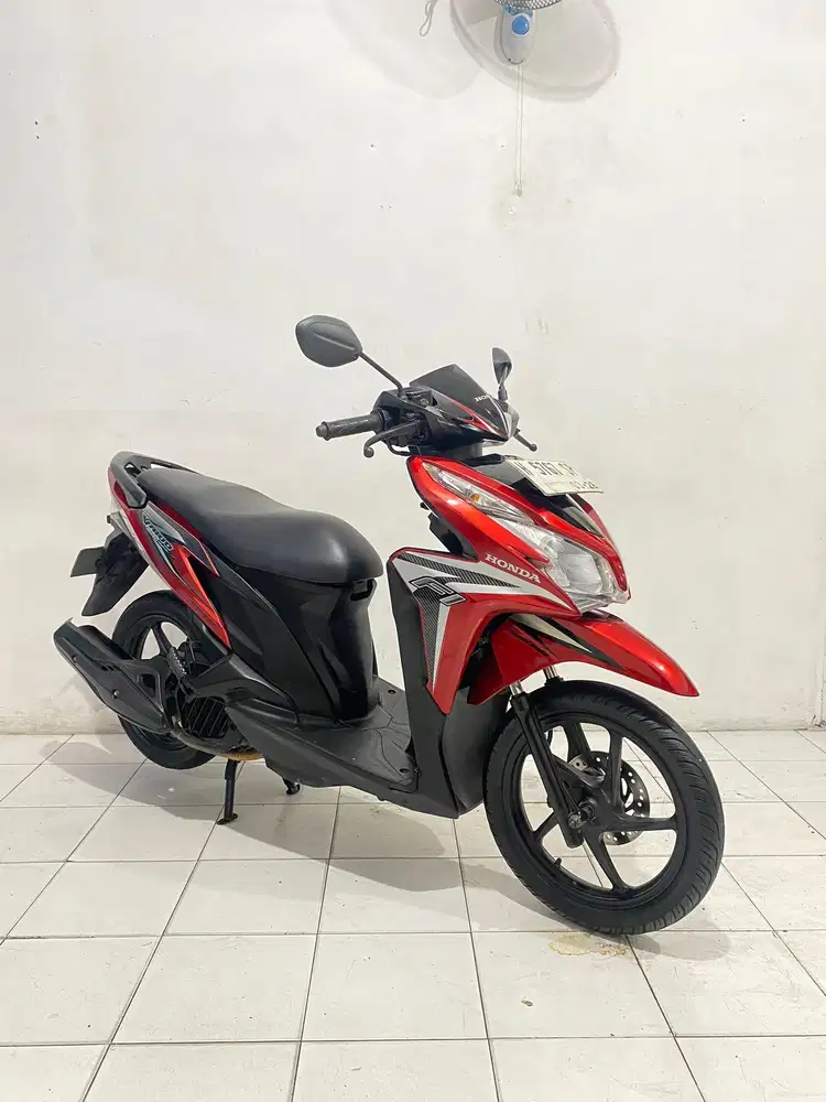 VARIO 125 KZR 2013 merah