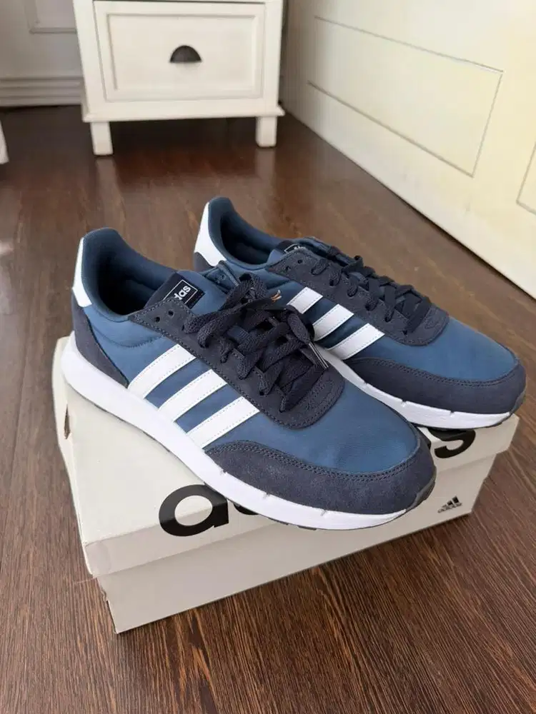 Sepatu adidas original