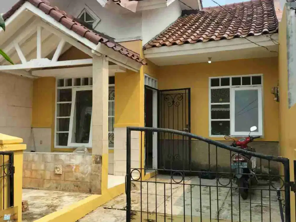 Rumah Bagus Regensi melati mas Serpong. lokasi strategis, dekat pintu tol Jelupang..