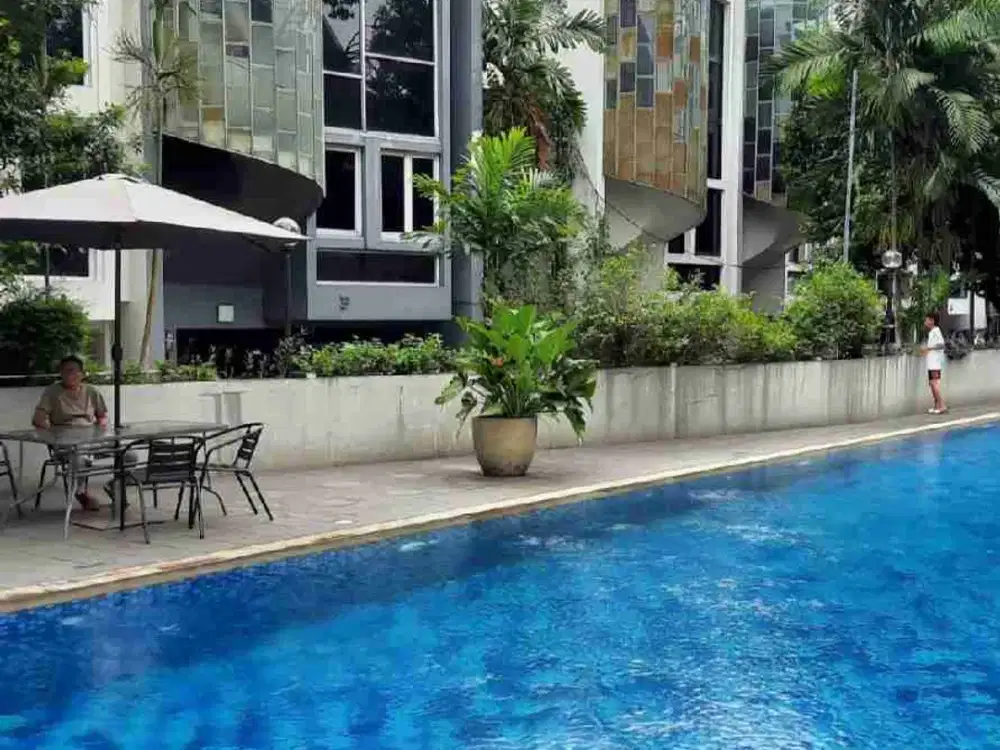 Jamin suka Rumah Townhouse Pejaten Jatipadang Jaksel 3m nego ad kolam renang