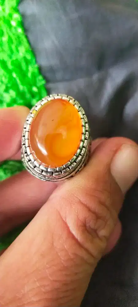 Batu akik akage kuning  dari Madinah