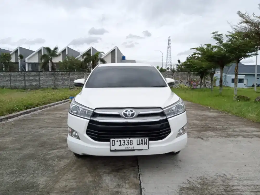 DP 25 jt Toyota kijang Innova Reborn V 2,0 Matic 2019