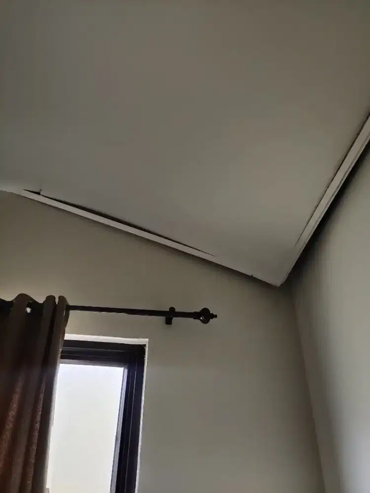 Dibutuhkan tukang utk benerin plafon kamar kos dan kmr mandi apt