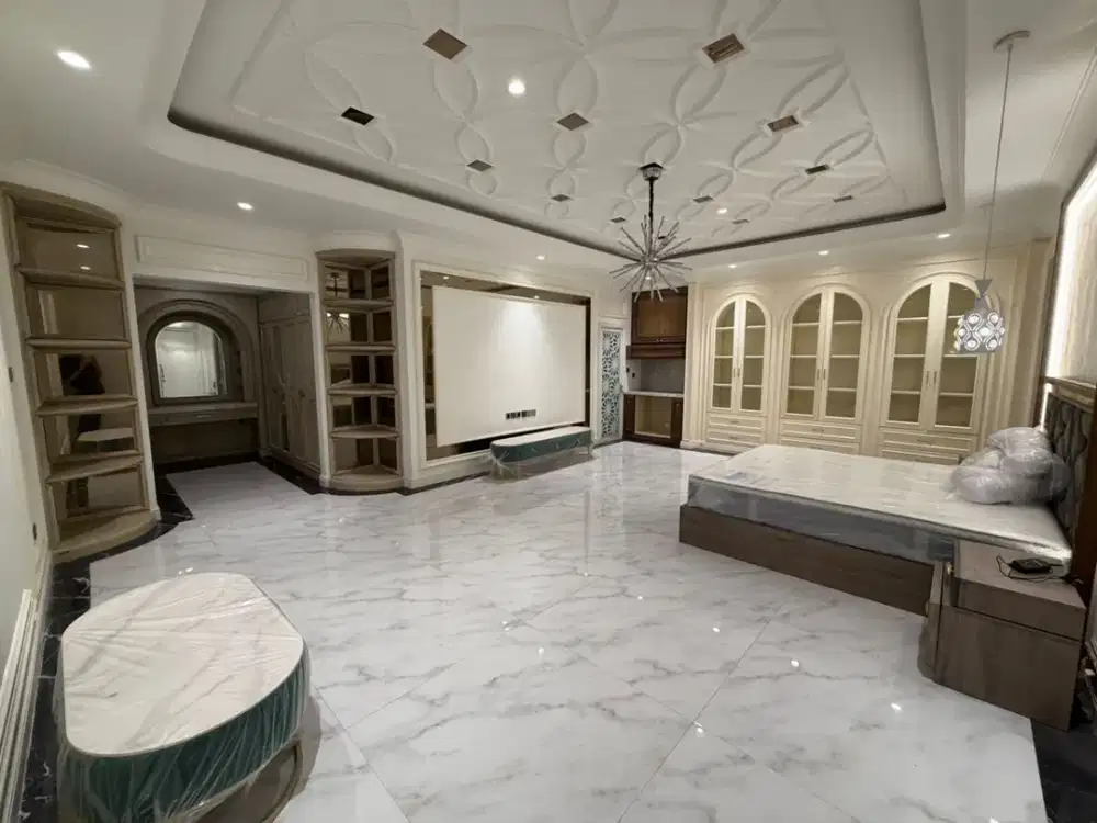 Disewakan Rumah di De Latinos Bsd Full Renovasi dan Full Interior