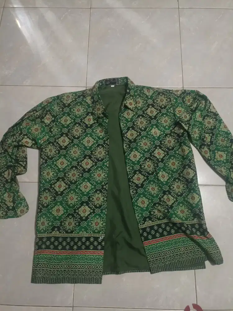 Batik cowok ukran L