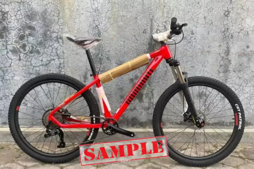 Sepeda dominate A ONE BASE 27,5