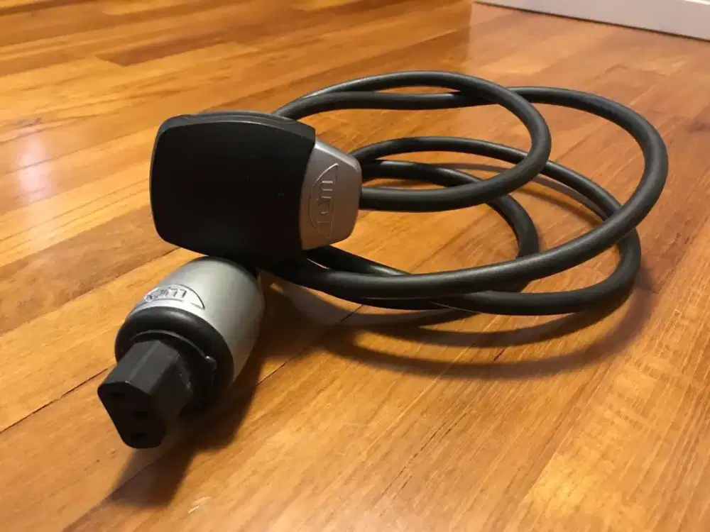 Naim power line power cable

kabel Second