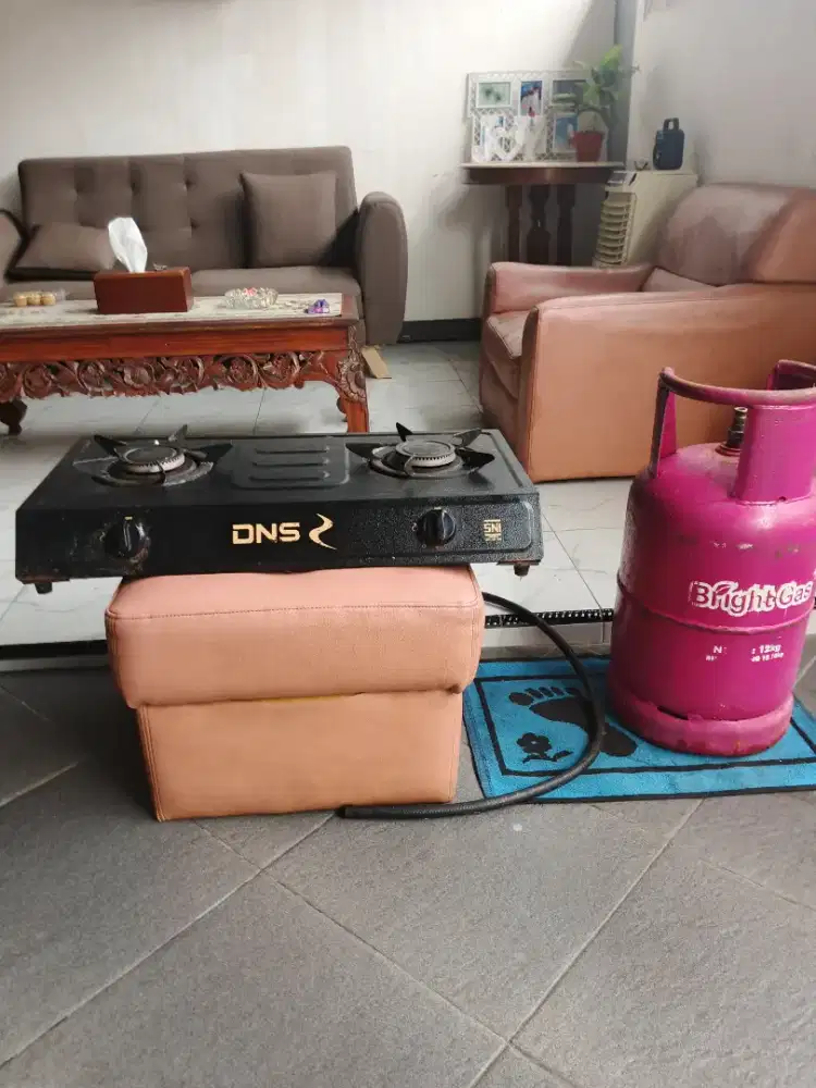 Kompor gas +tabung 12kg+etalase kaca