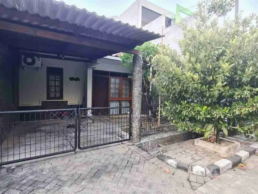 RUMAH DIJUAL DI WIYUNG, BUTUH LAKU CEPAT LOKASI PERUMAHAN BABATAN PRATAMA INDAH