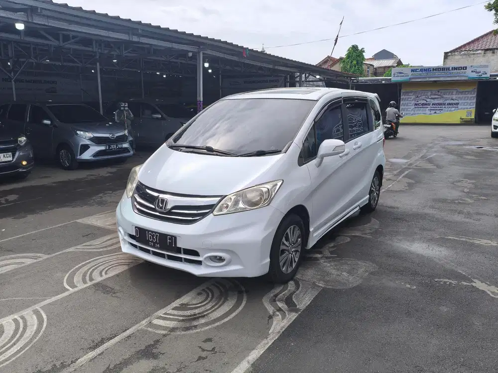 Honda Freed E PSD matic 2013 (DOUBLE BLOWER)