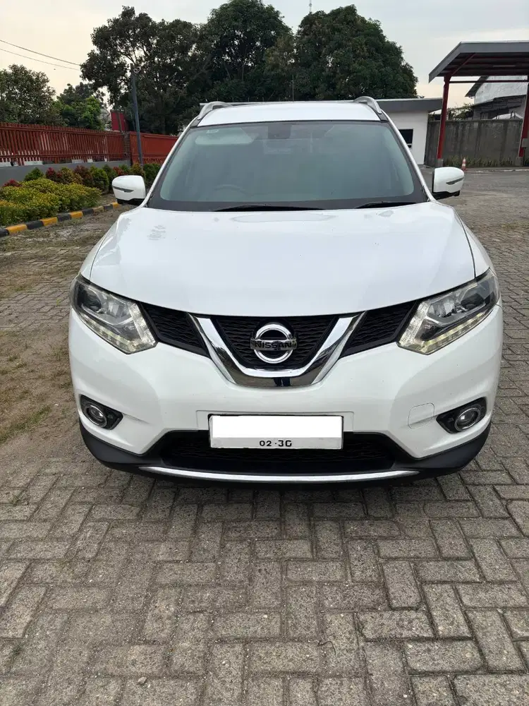 Nissan X-Trail SUV 2014