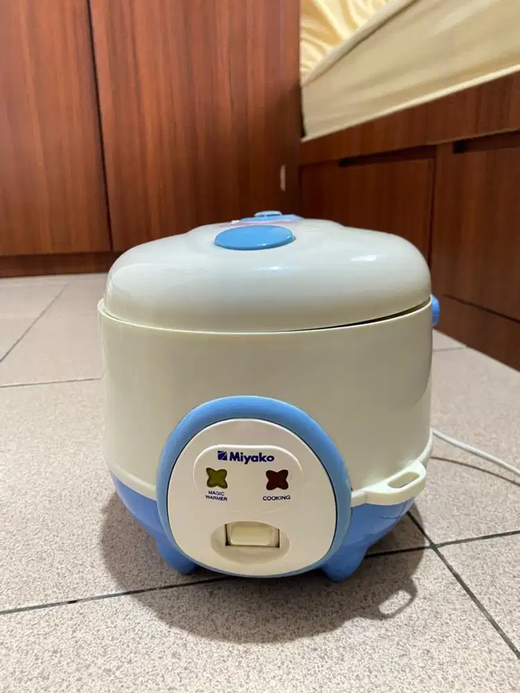 Rice cooker miyako ukuran 1 Liter