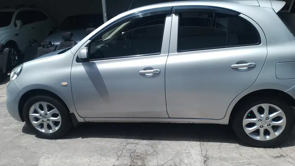 Nissan March 2014 Bensin