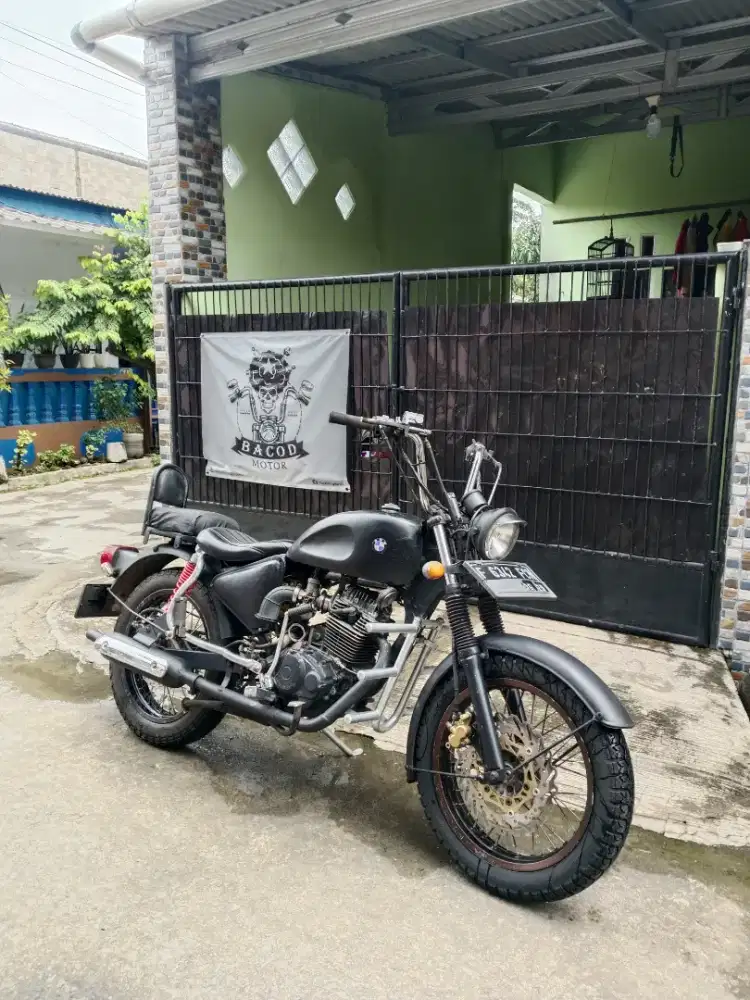 Motor custom basic tiger
