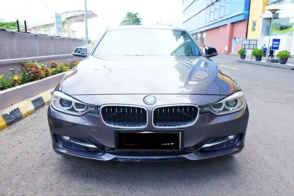 BMW 320i 2.0 SPORT F30