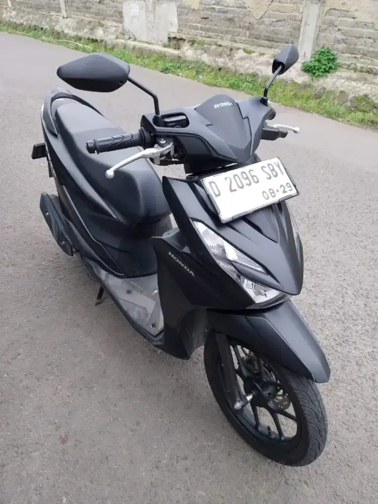 Honda beat deluxe thn 2024 km 7rb