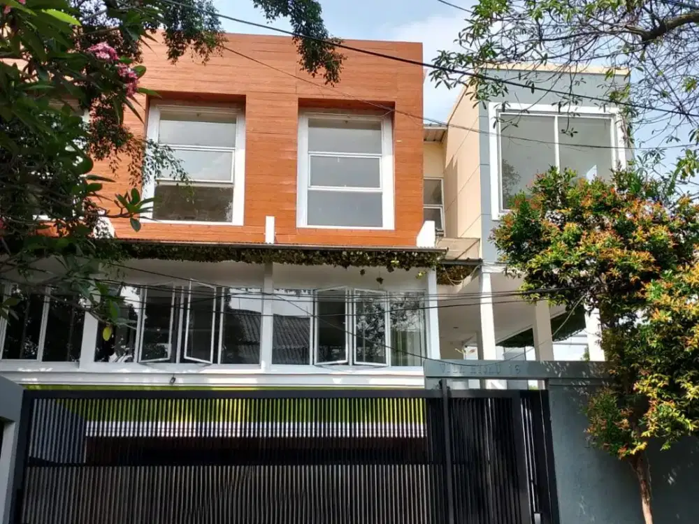RUMAH DESIGN TROPICAL MODERN DI PONDOK INDAH