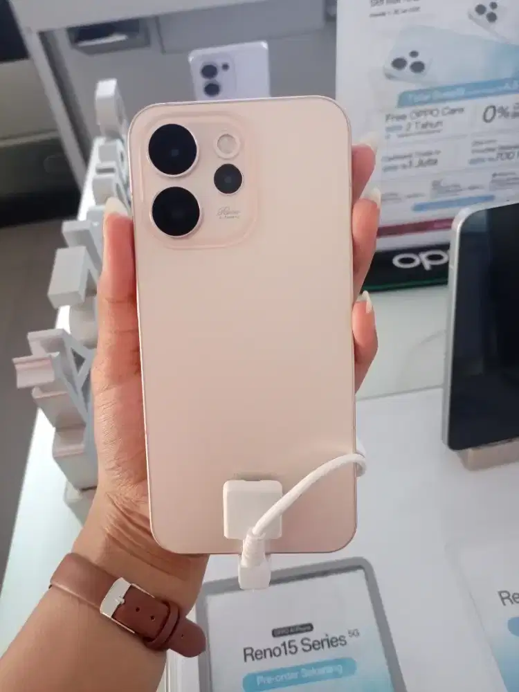 Yuu PO Oppo Reno 15 dengan bunga 0% free 1-2× cicilan diHomeCredit