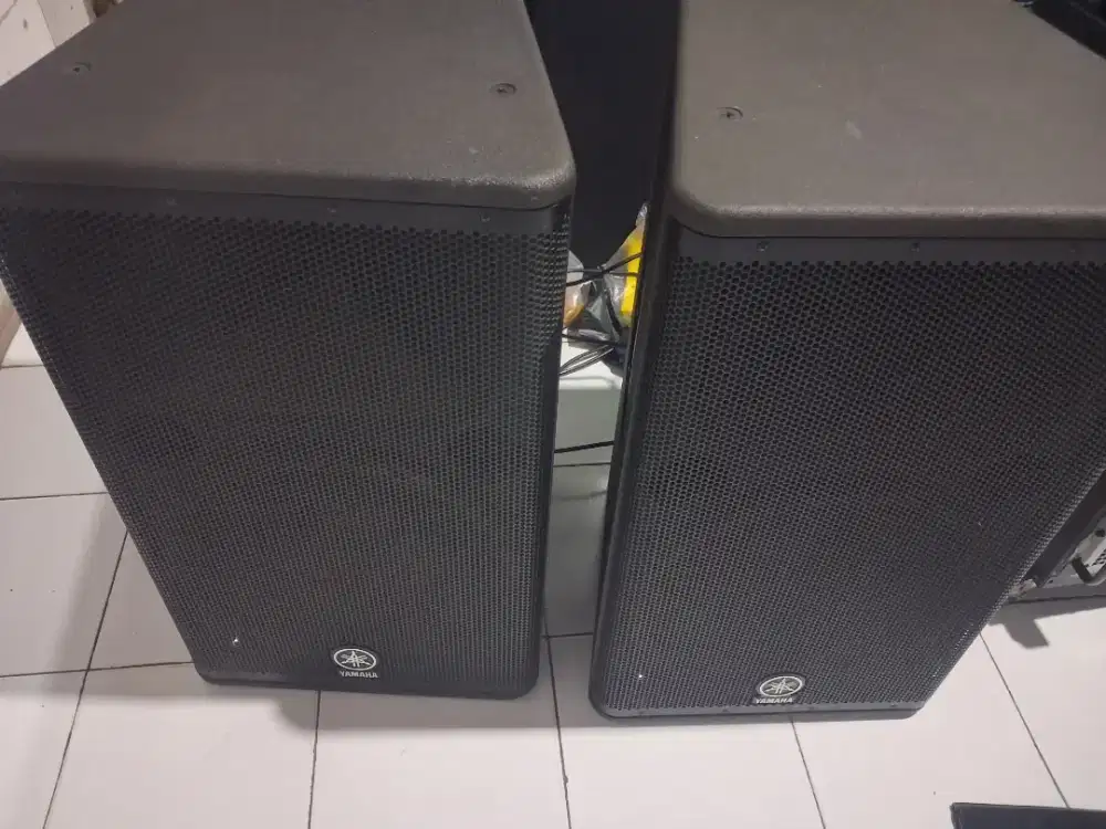 Speaker aktif yamaha dsr 115