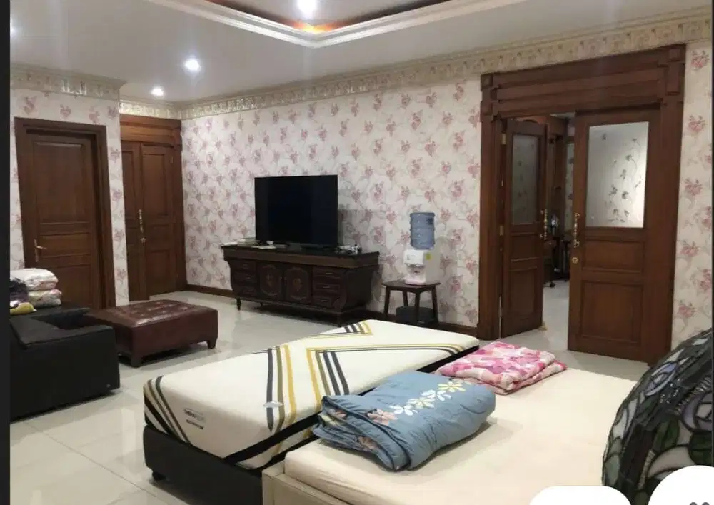 Dijual Rumah Mewah Siap Huni di Batununggal Bandung