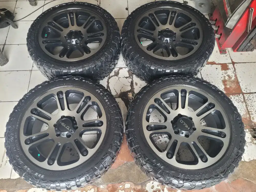 Velg Helo HE904 R20 original pcd 6×139 paket ban for pajero fortuner