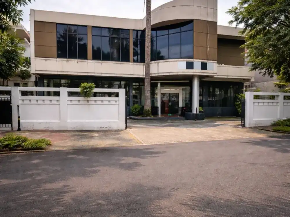 FOR SALE RUMAH KANTOR STRATEGIS DIBAWAH DIBAWAH NJOP SISIMANGARAJA SELANGKAH KE SUDIRMAN SENAYAN SENOPATI JAKARTA SELATAN