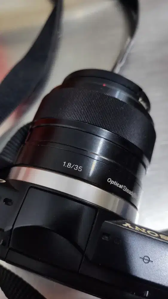 Lensa Kamera Sony E 35MM
