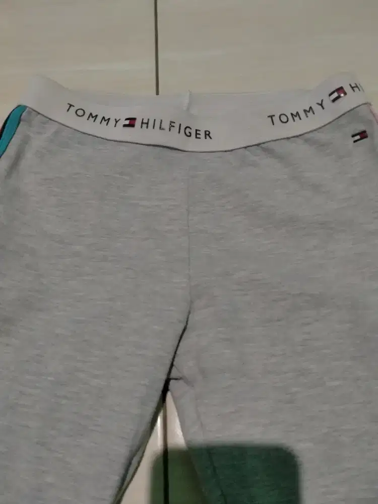 Celana Tommy Hilfiger