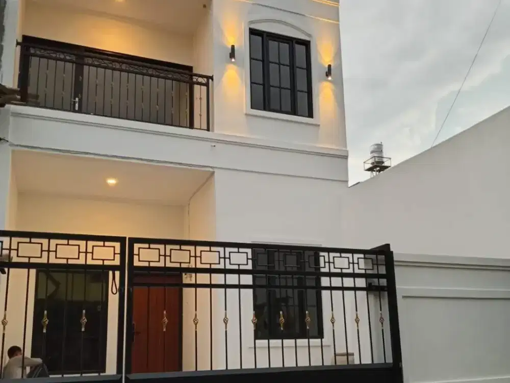 Dijual Rumah di Kopo Permai Bandung, Mewah 2 lantai Area Komplek