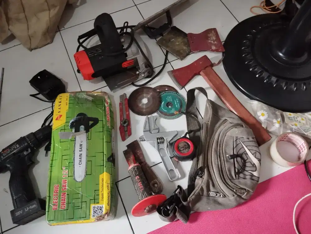 Borongin aja semuanya pemakaian 1bln