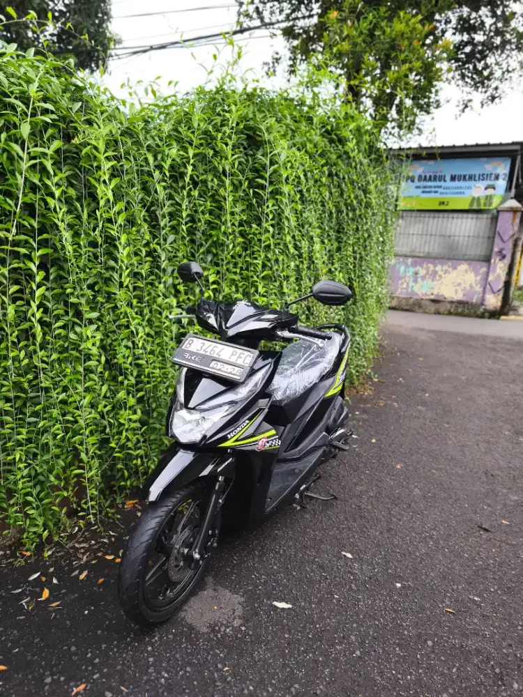 Bissmillah dijual motor Honda beat eco 2018 istimewa