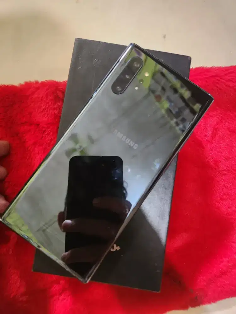 Samsung note 10 plus 12/256
Fulset
No minus